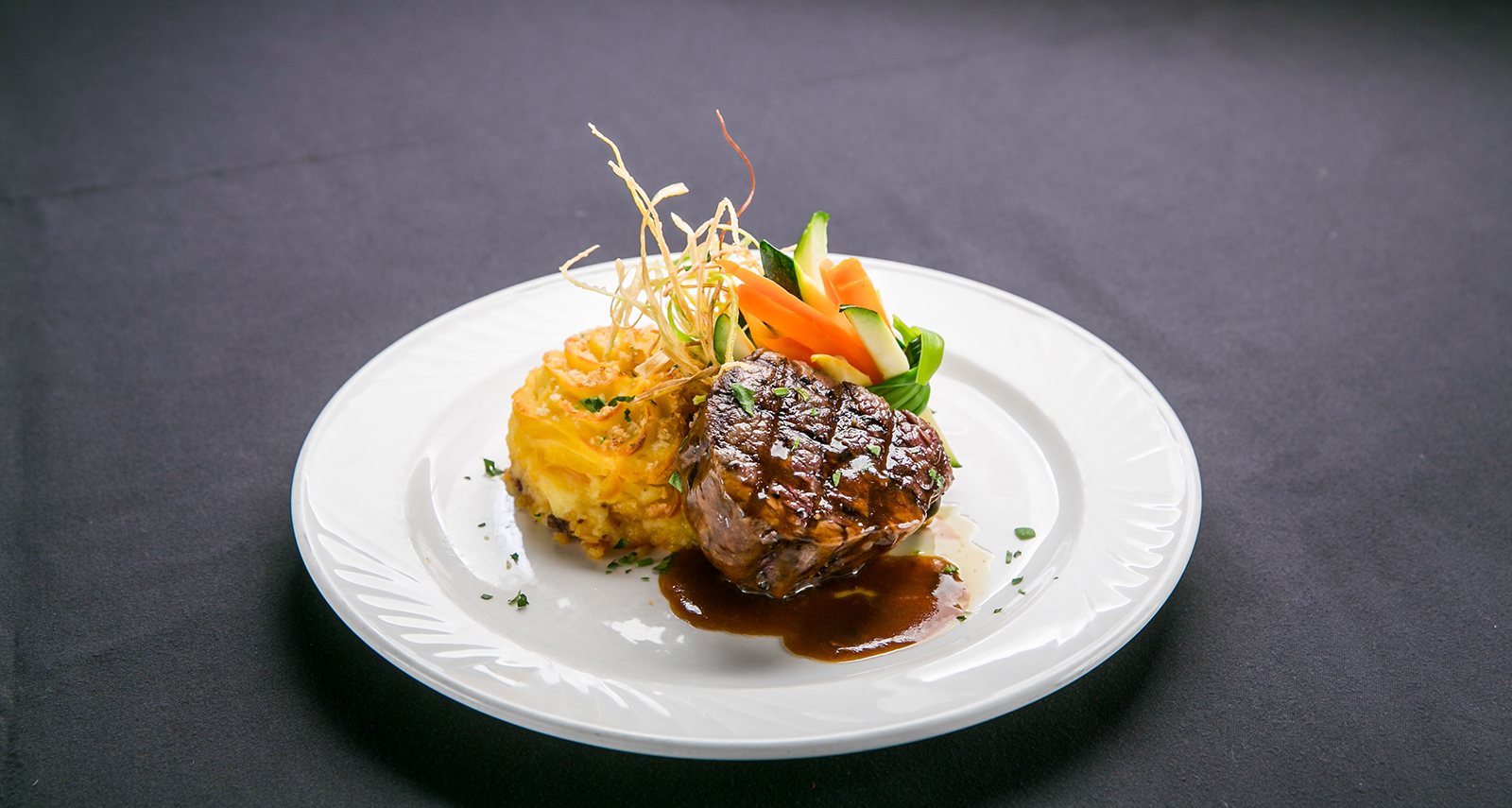 Photo: /dining 25_Filet Minon_0168Doubletre1600x800.jpg